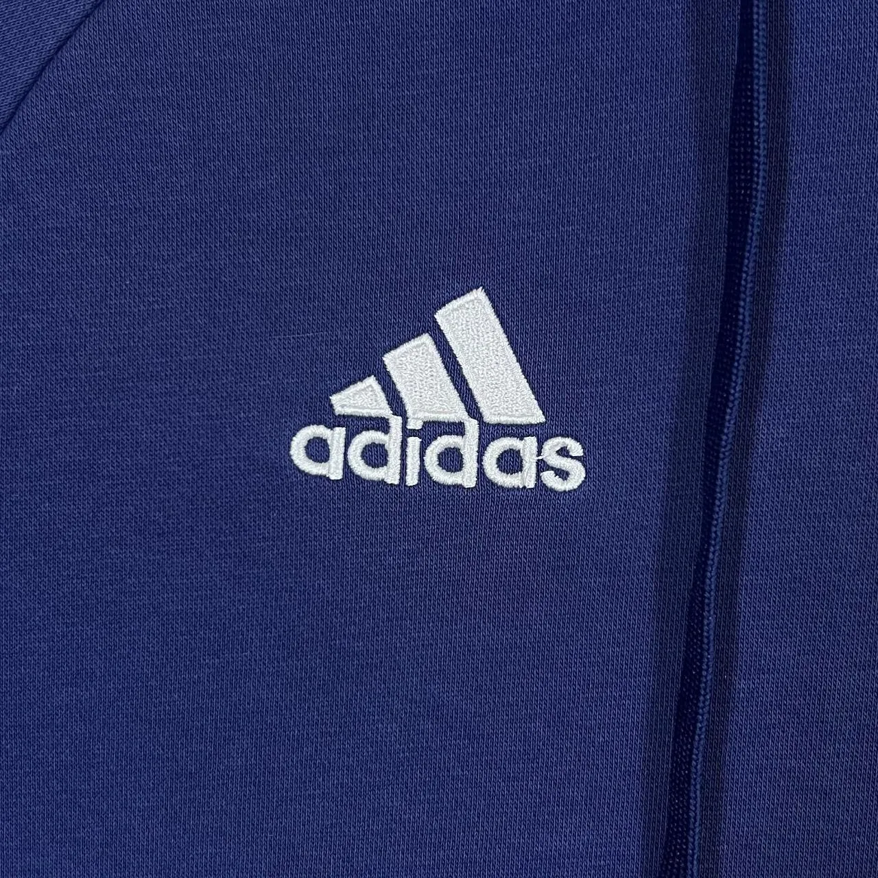 ADIDAS Classic Essential Embroidered Mini Logo Navy Blue Pullover Hoodie
