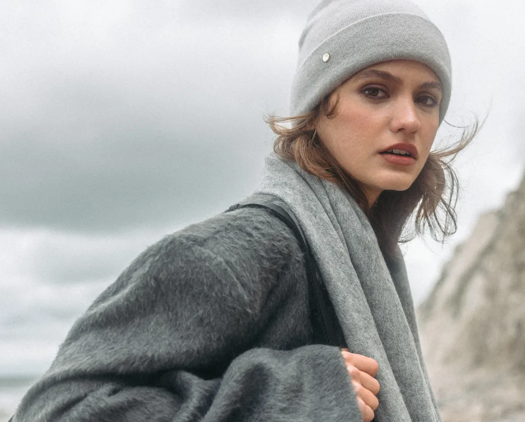 Classic Beanie & Classic Scarf - Black/Greige