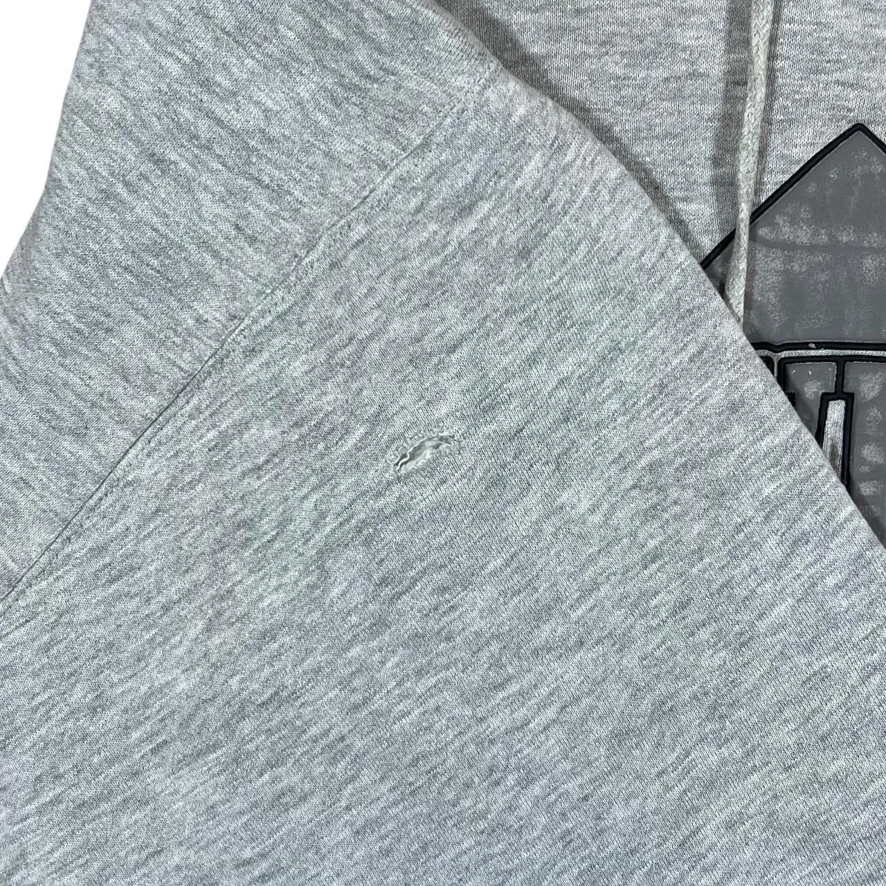 Early 00's LAS VEGAS Embossed Souvenir Spellout Graphic Grey Pullover Hoodie