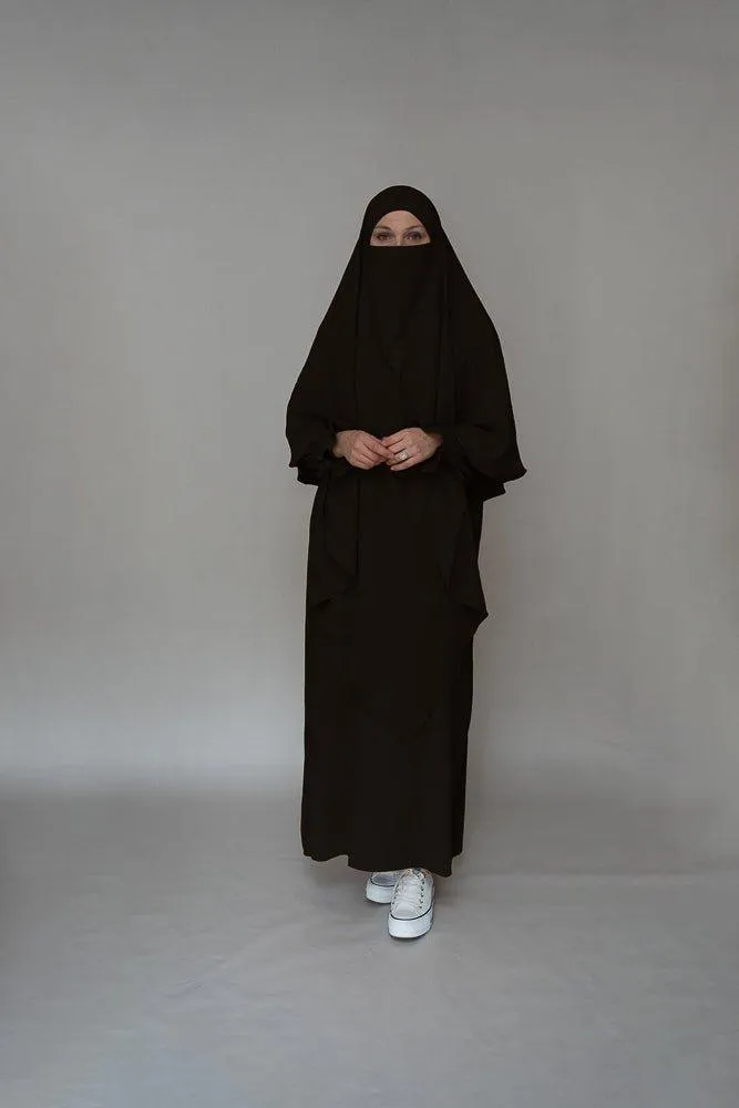 Elegant Black Non-Wrinkling Abaya Dress with Pockets