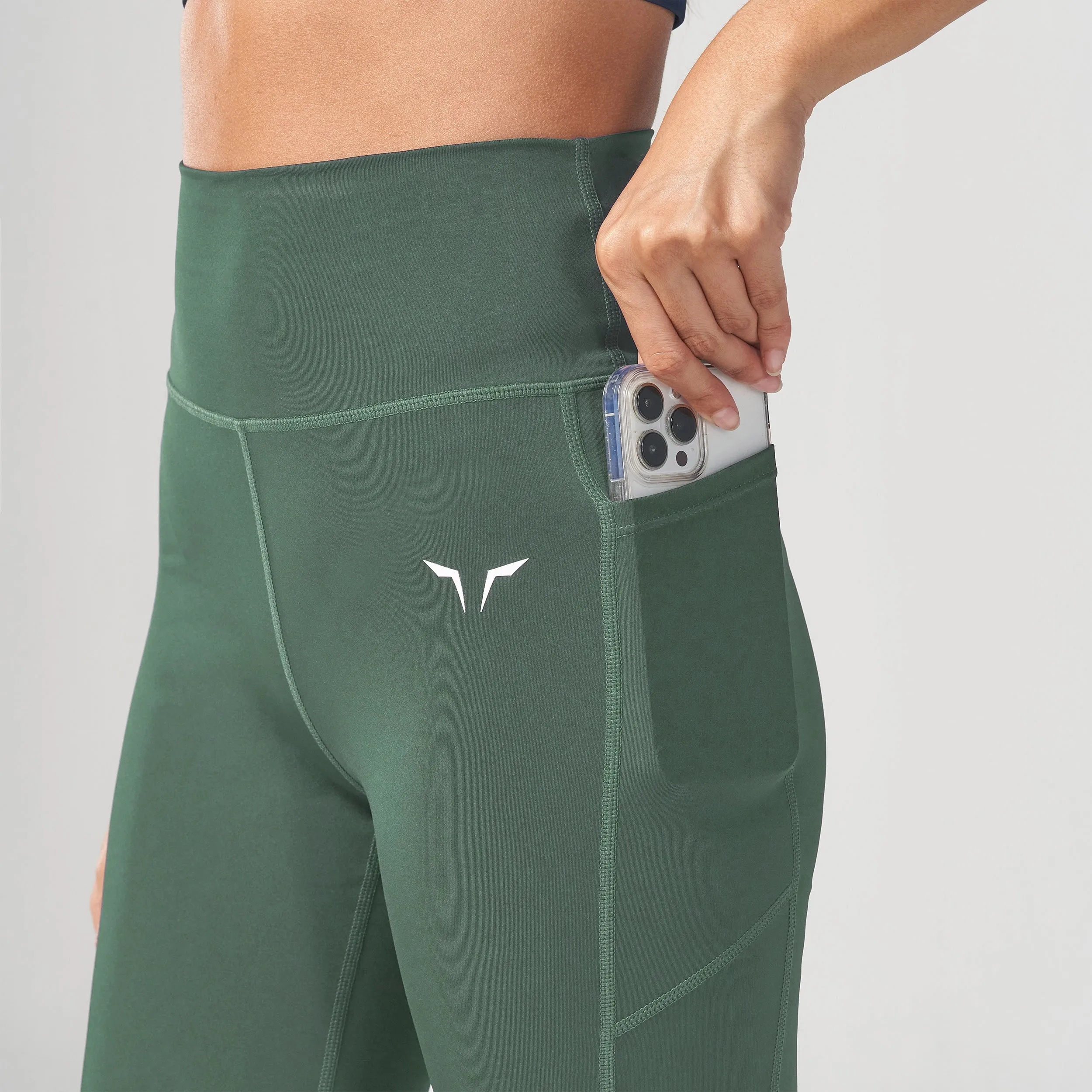 Essential Cropped Leggings 24" - Dark Forest