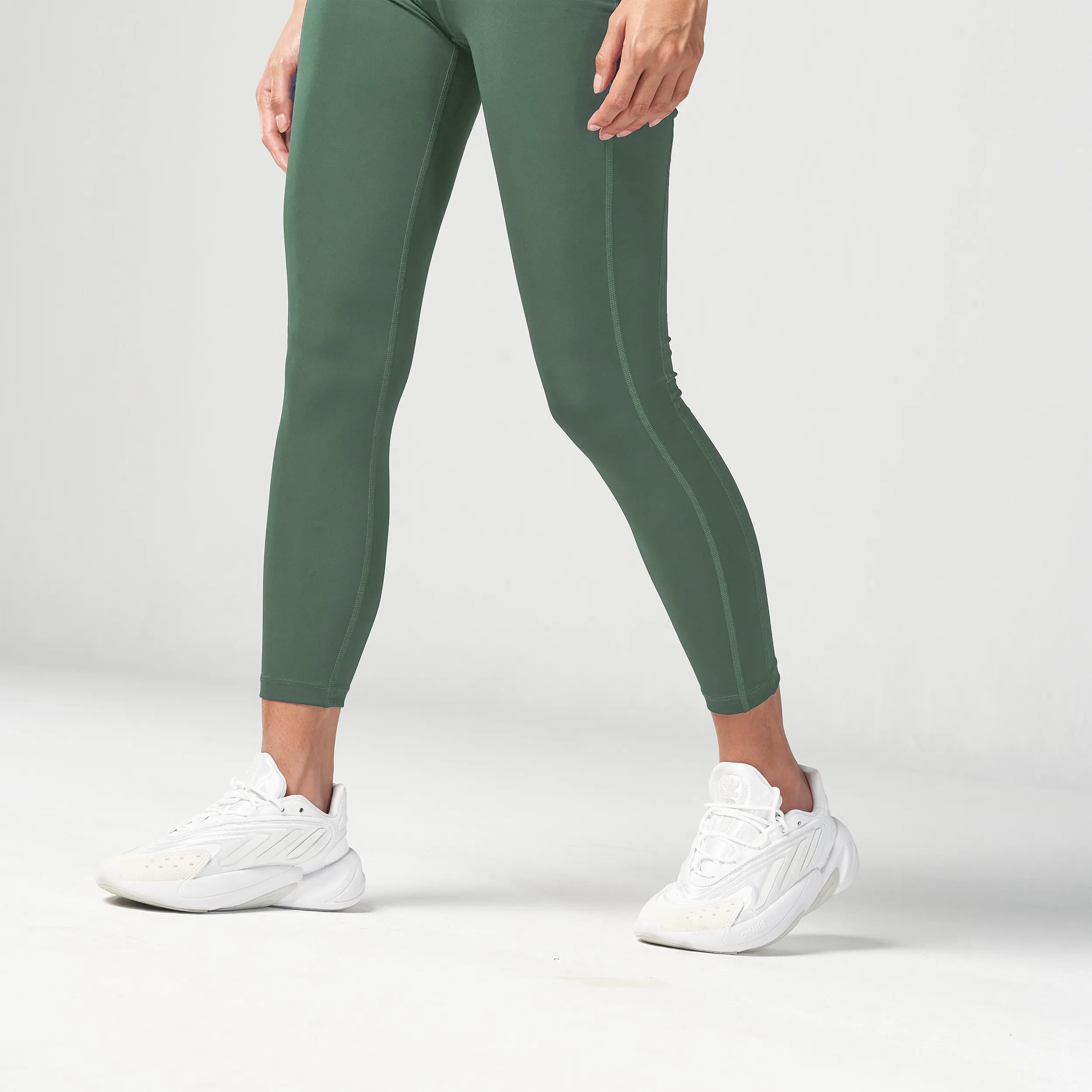 Essential Cropped Leggings 24" - Dark Forest