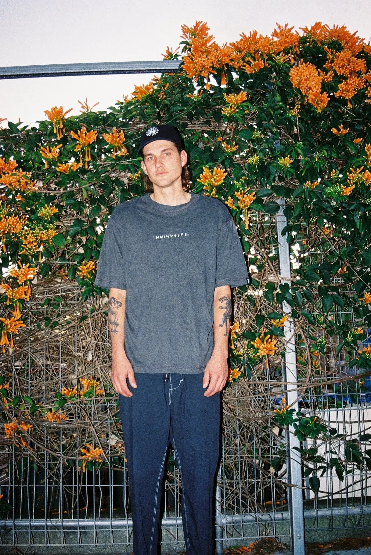 FRIEND INDEED TEE / MERCH BLACK