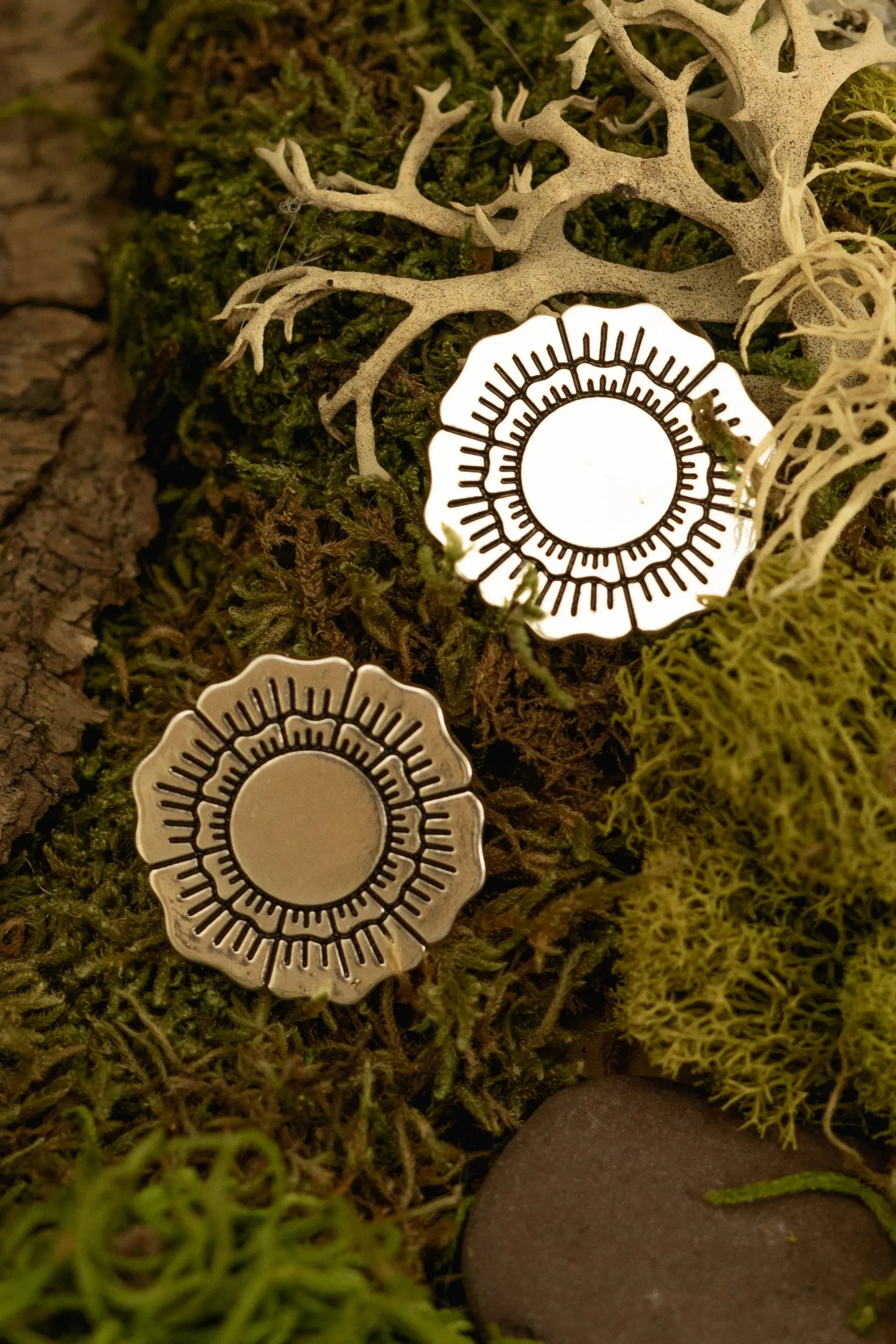Hilary Jane x Katakomb by Kassandra Love Floral Collar Clips