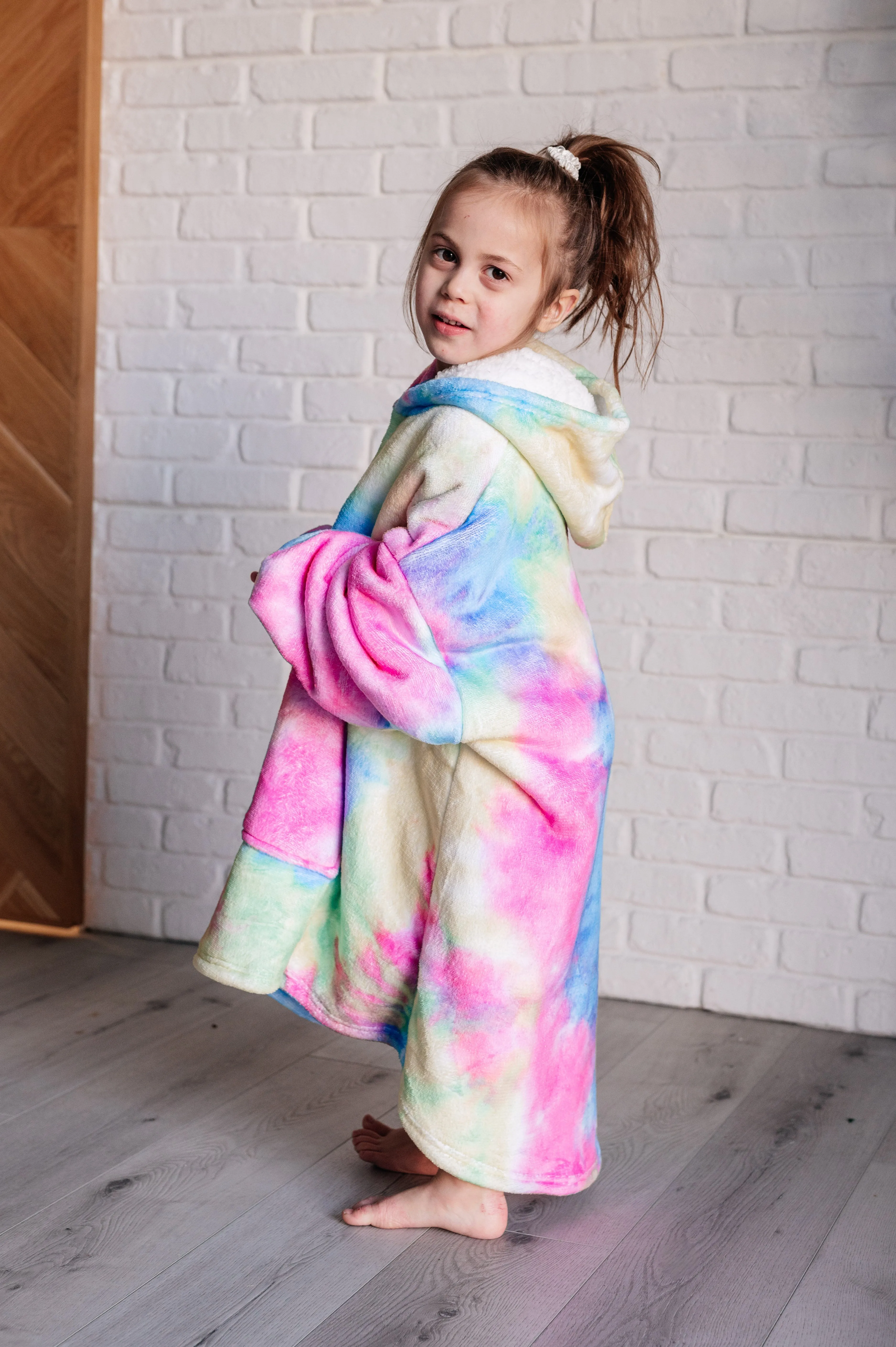 Kids Oversized Hoodie Blanket in Rainbow - 12/6