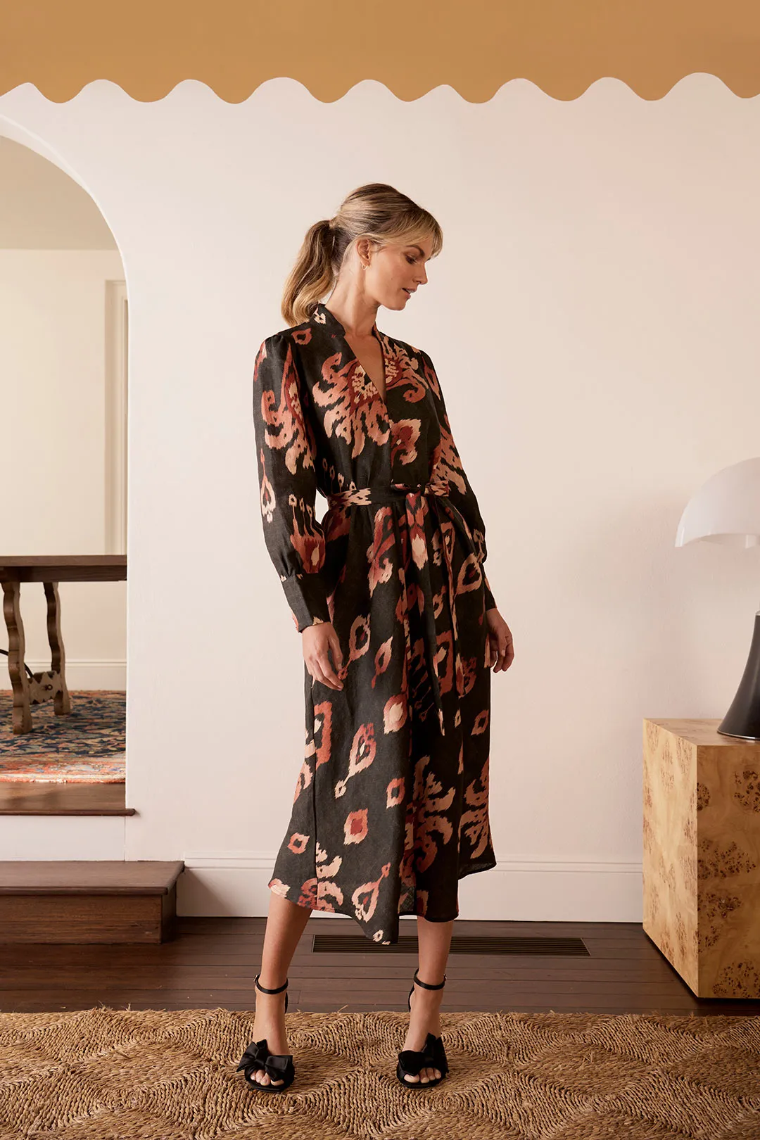 M24382M ALISHA IKAT DRESS - CHARCOAL