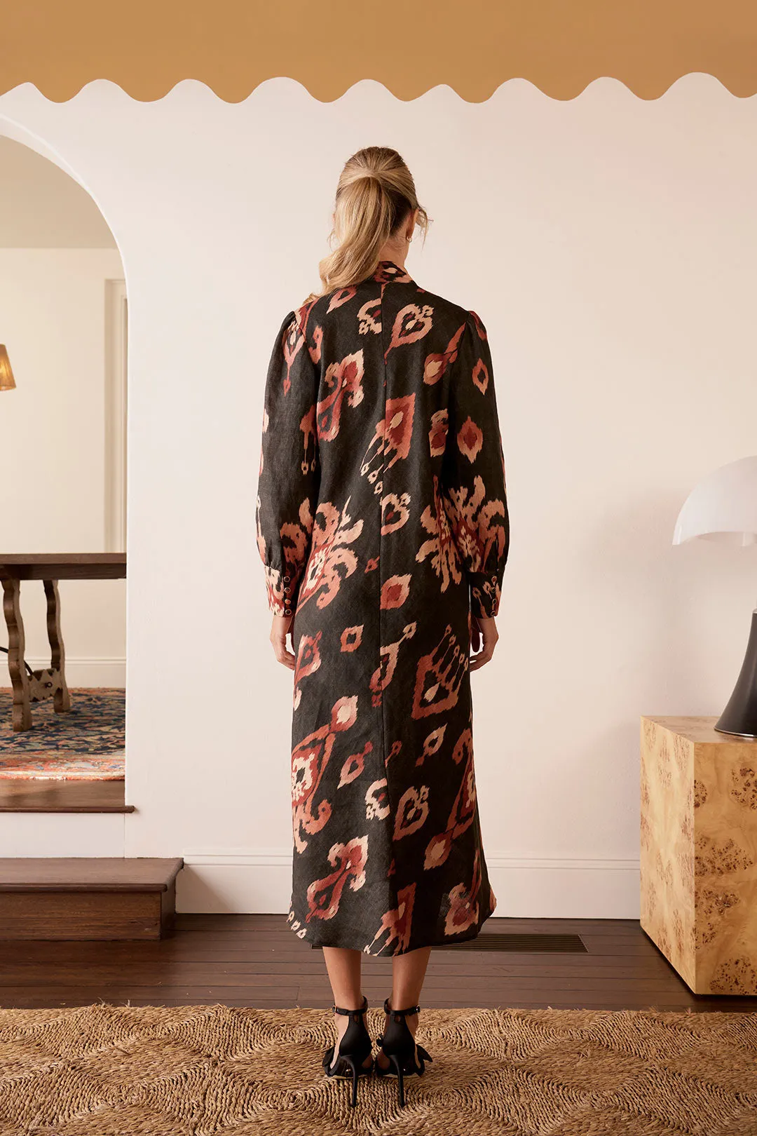 M24382M ALISHA IKAT DRESS - CHARCOAL