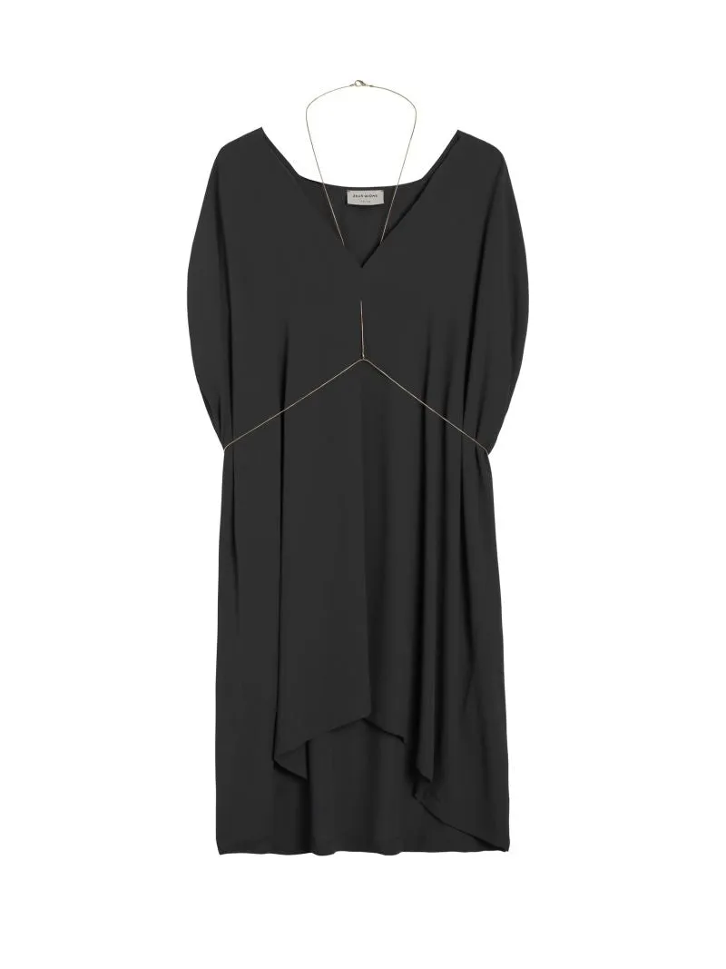 Zeus and Dione tulip basket black